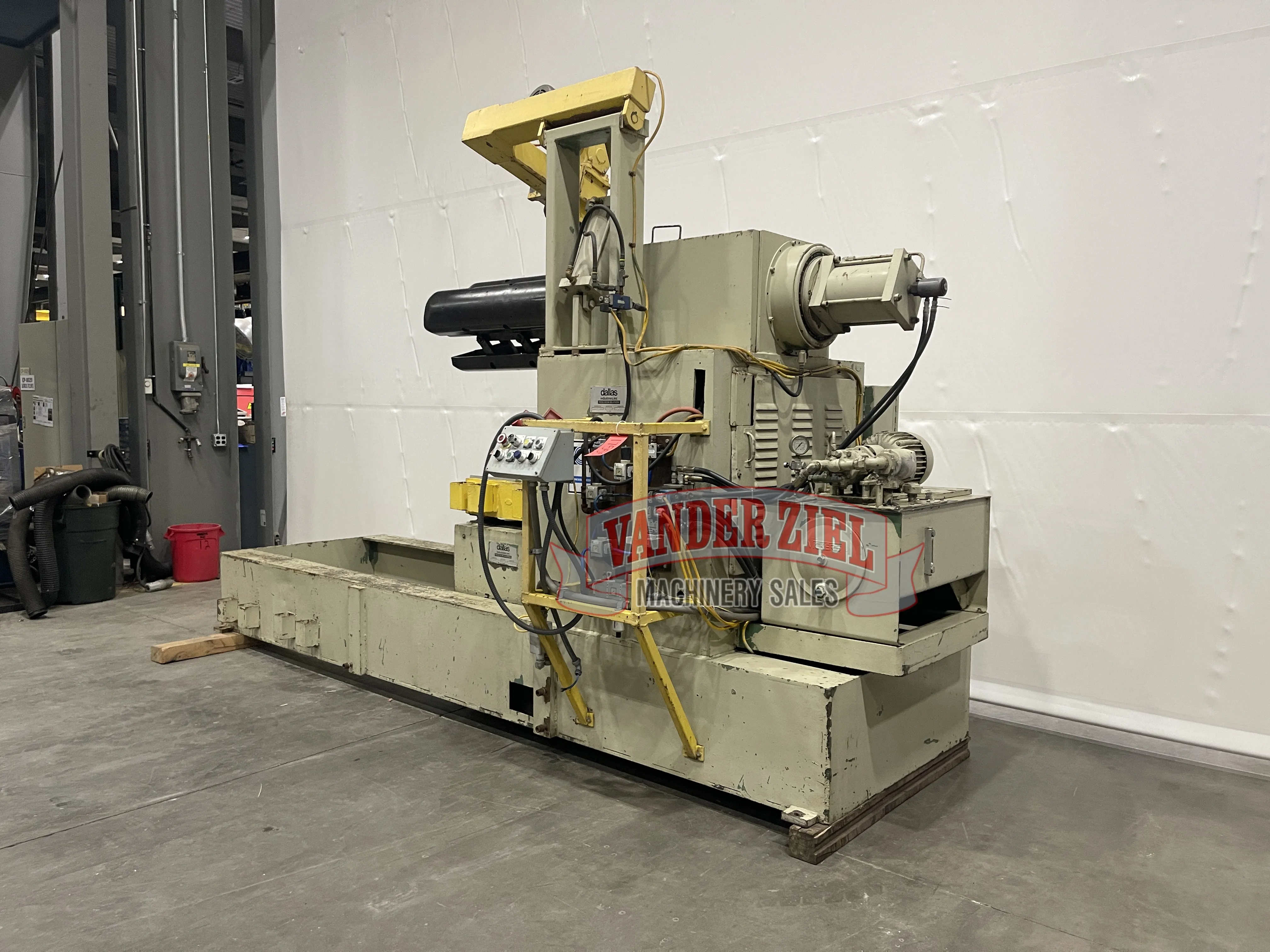 Dallas 10k LBS Reel w/ Coil Car - Prefetch Image 45911