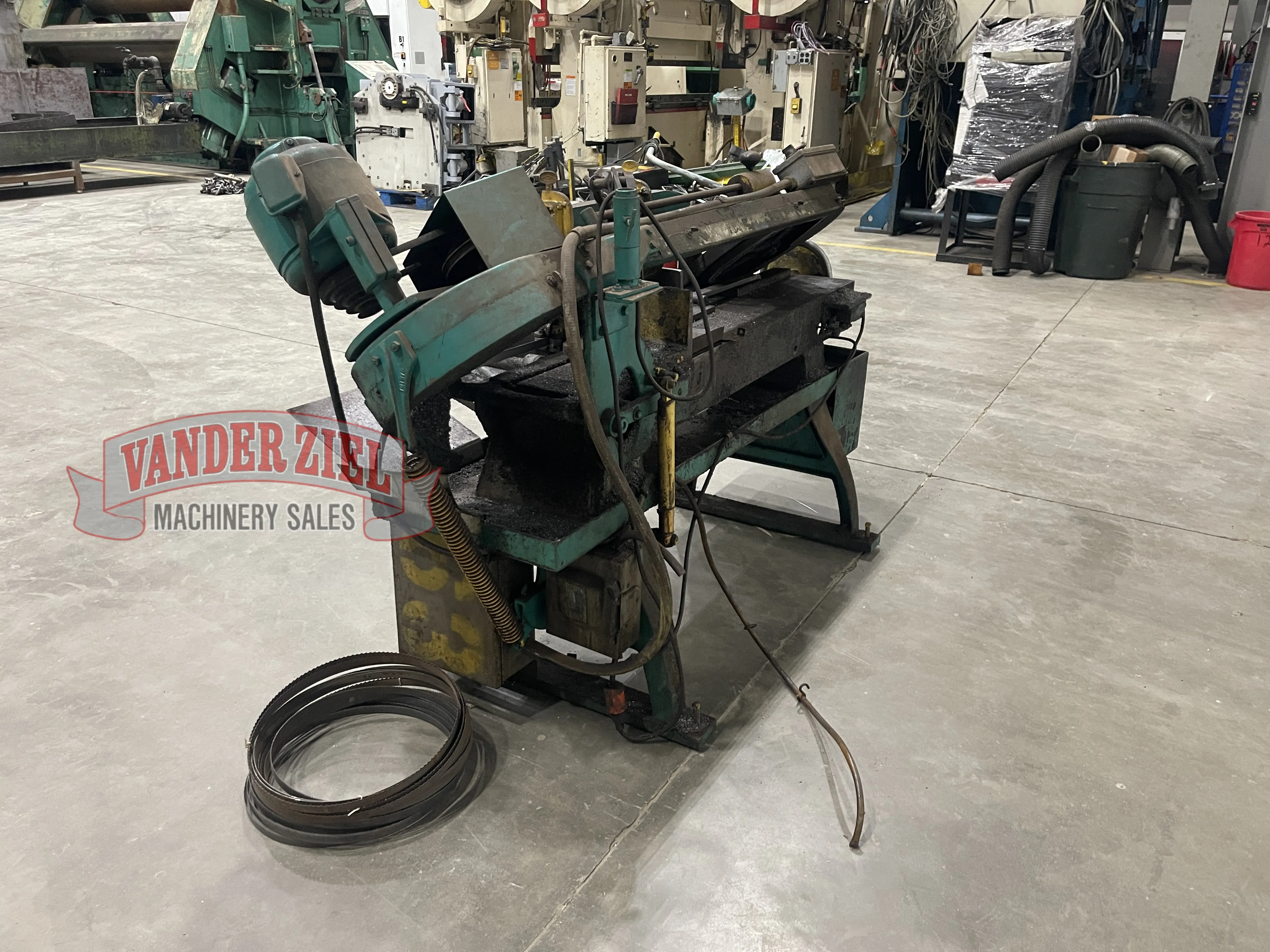 Wellsaw No. 8 Horizontal Band Saw - Prefetch Image 45988