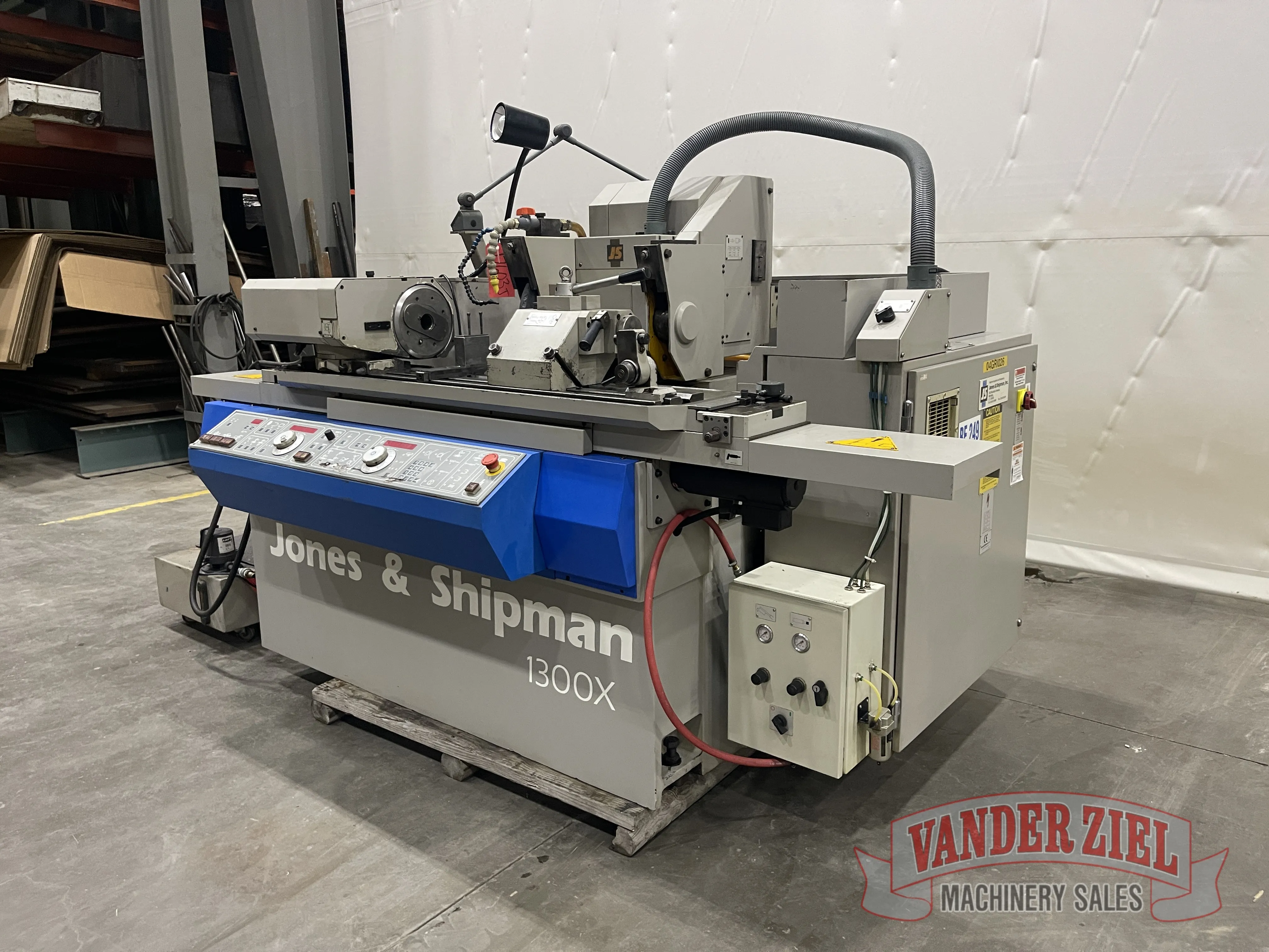 Jones & Shipman 1300X Twin Wheel Universal Cylindrical Grinder, 12" Swing, 27" Grinding Length - Prefetch Image 46250