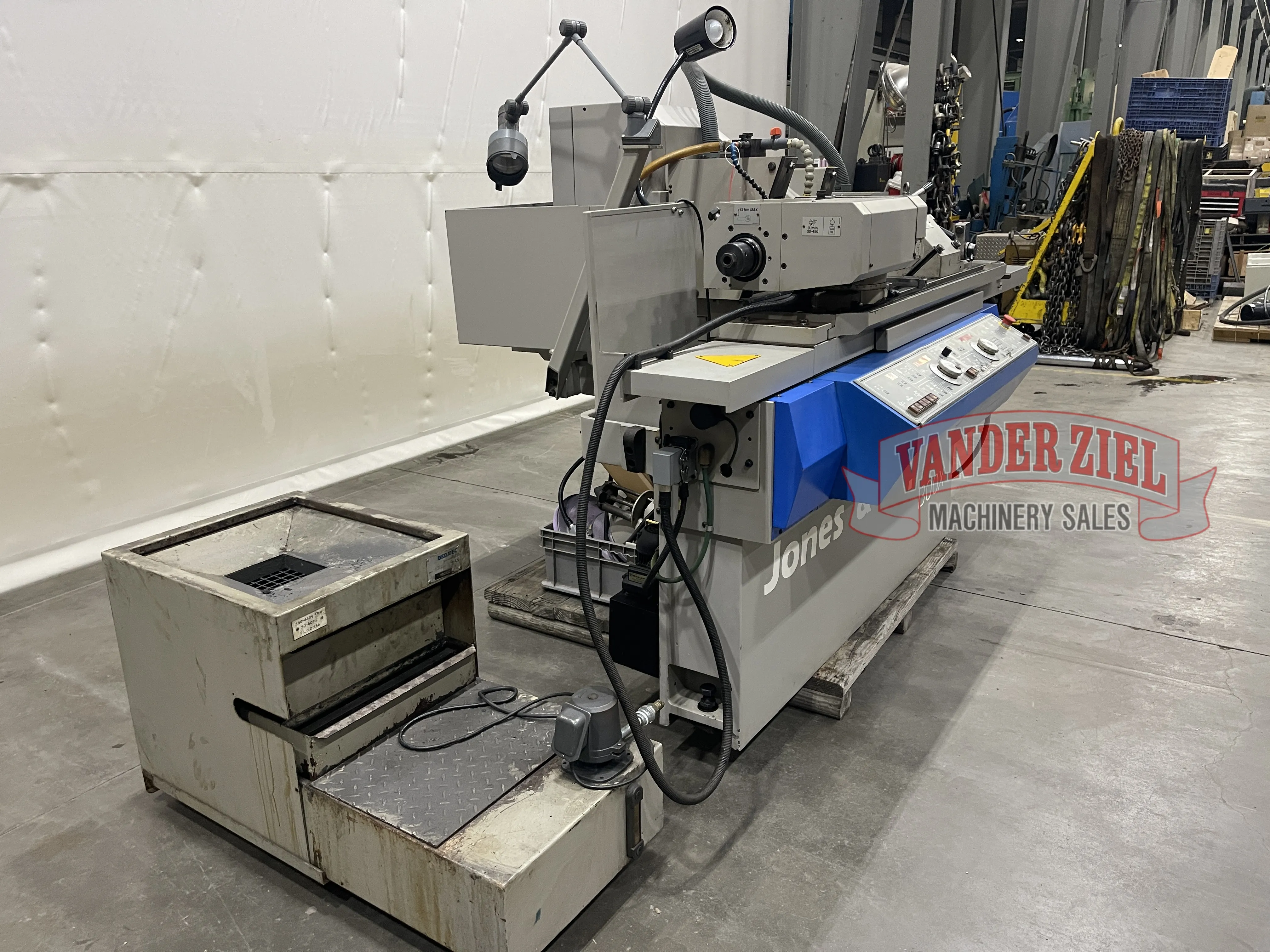Jones & Shipman 1300X Twin Wheel Universal Cylindrical Grinder, 12" Swing, 27" Grinding Length - Prefetch Image 46251