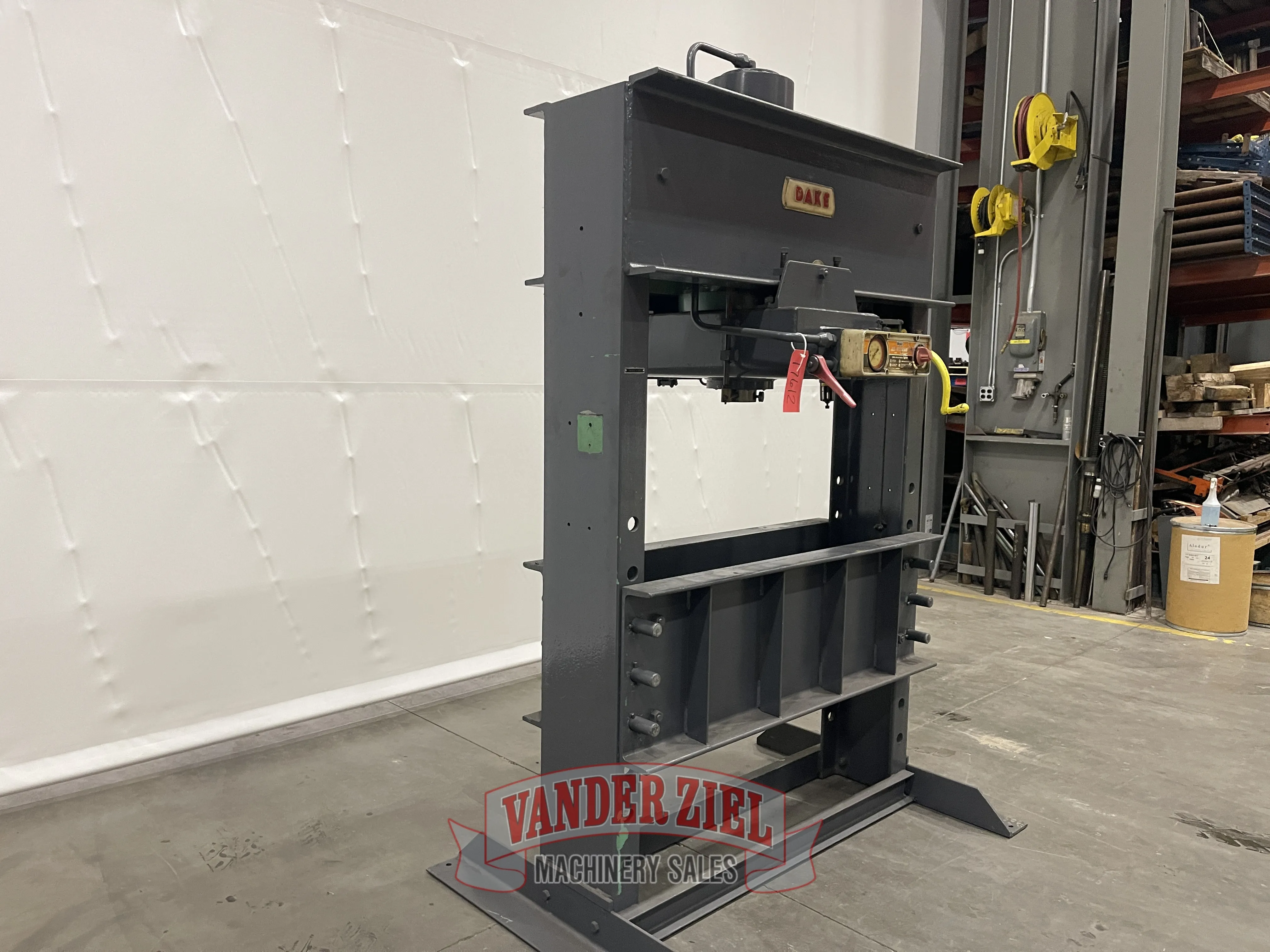 Dake 150 Ton Air Hydraulic H-Frame Press - Prefetch Image 46333
