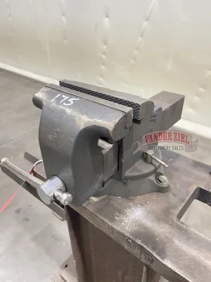 Welding Table with Vise - Gallery Thumbnail 6