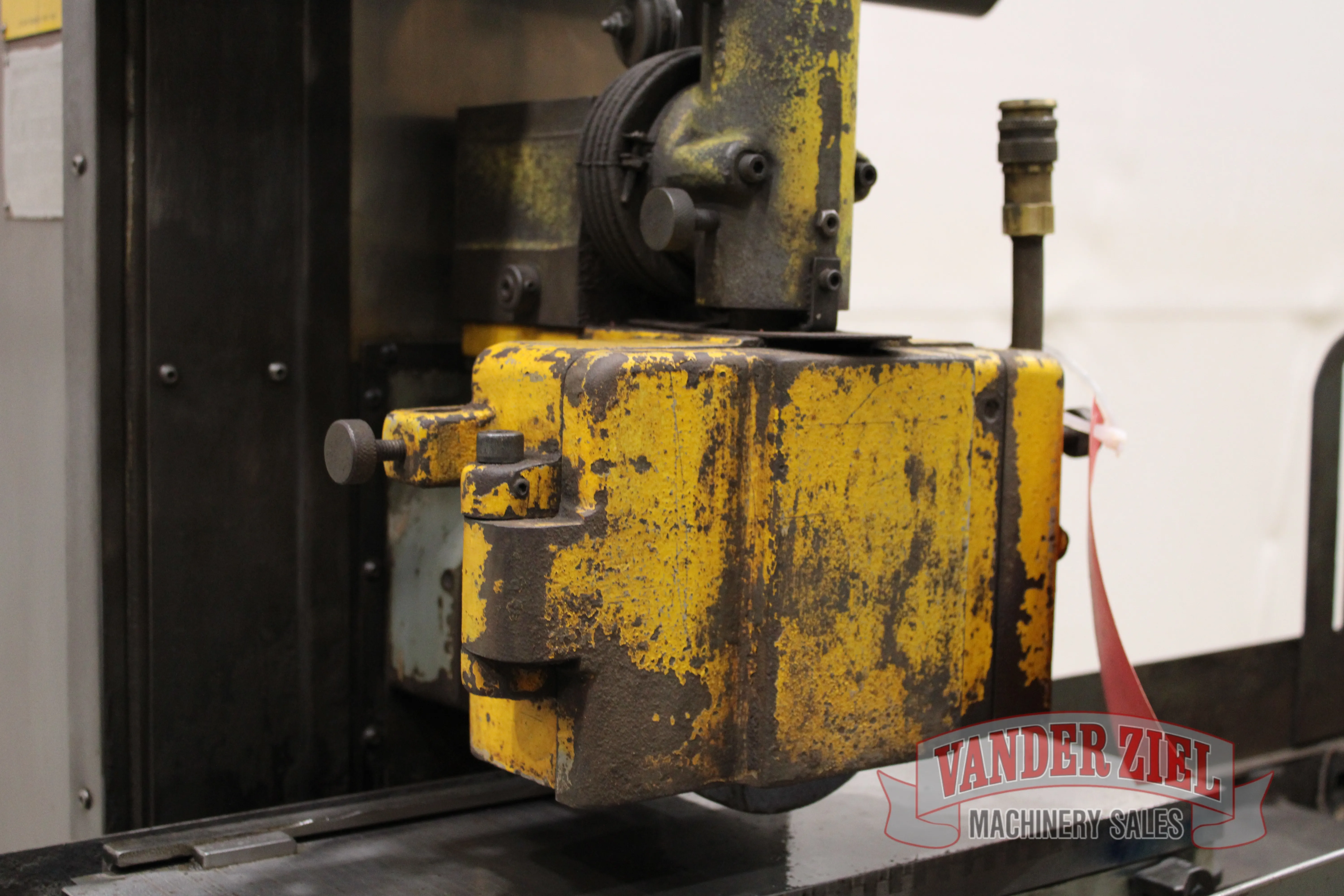 Cincinnati Tool & Cutter Grinder - Prefetch Image 46760