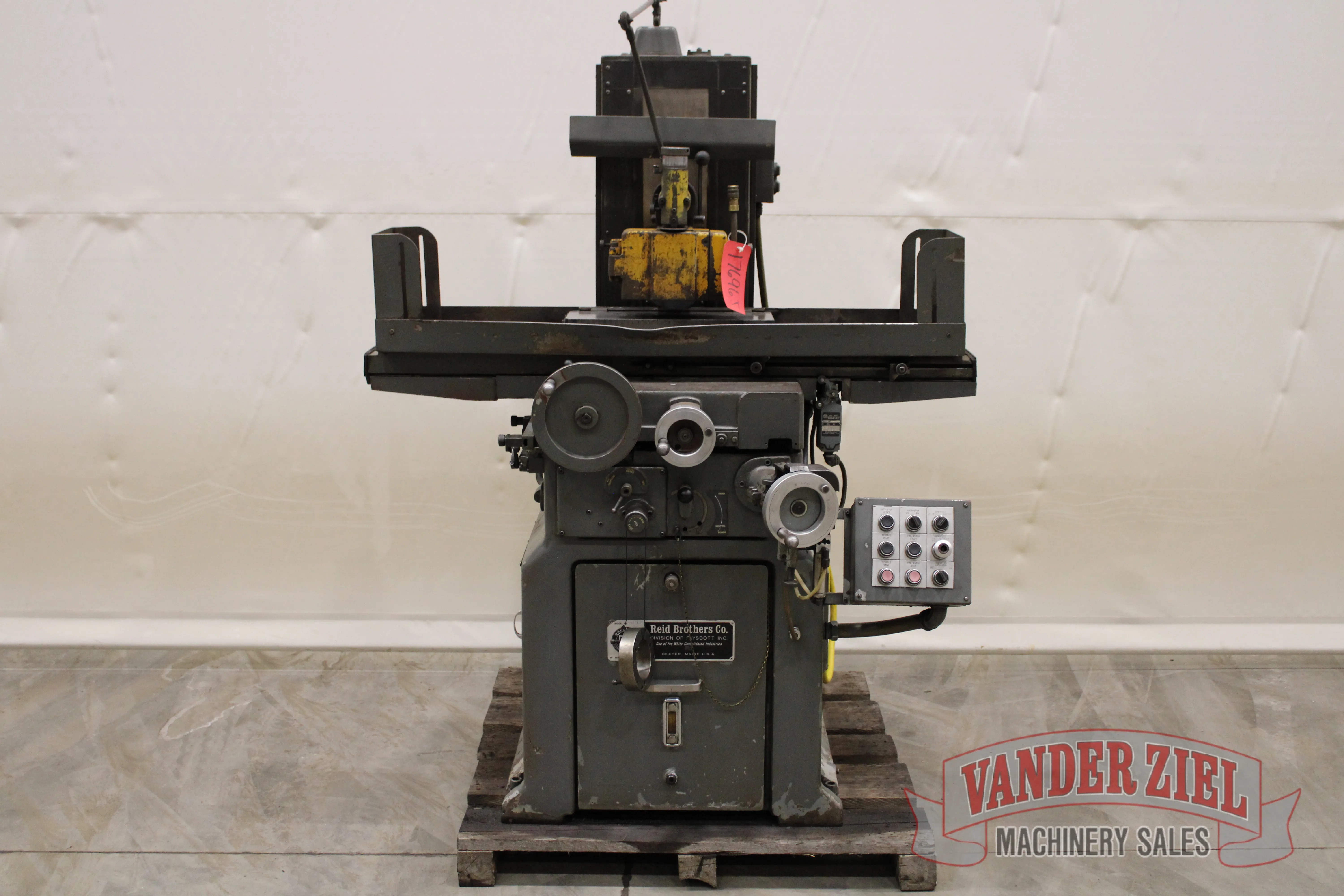Cincinnati Tool & Cutter Grinder - Prefetch Image 46767