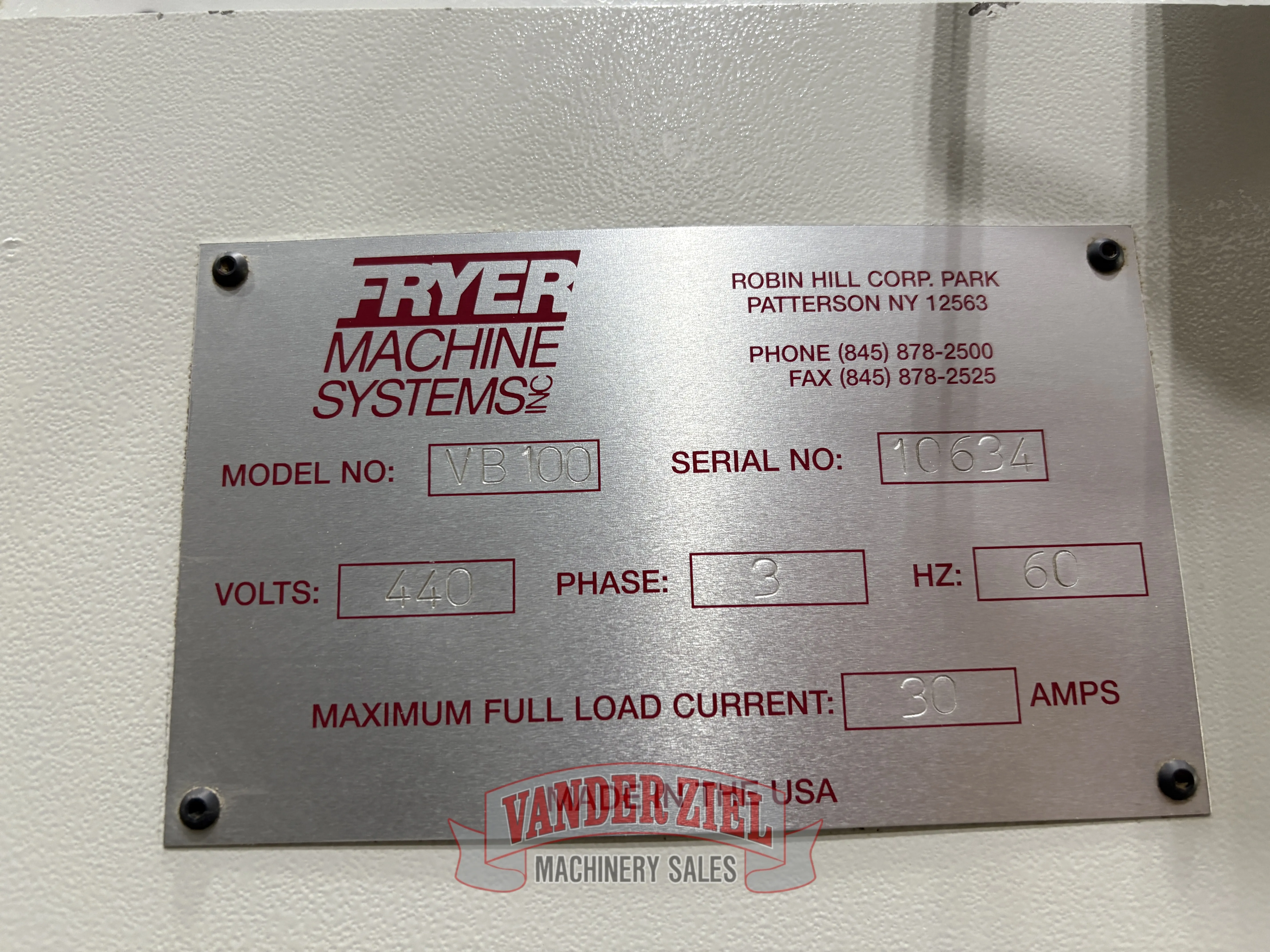 Fryer VB-100 CNC Vertical Machining Center - 2015 - Prefetch Image 47007