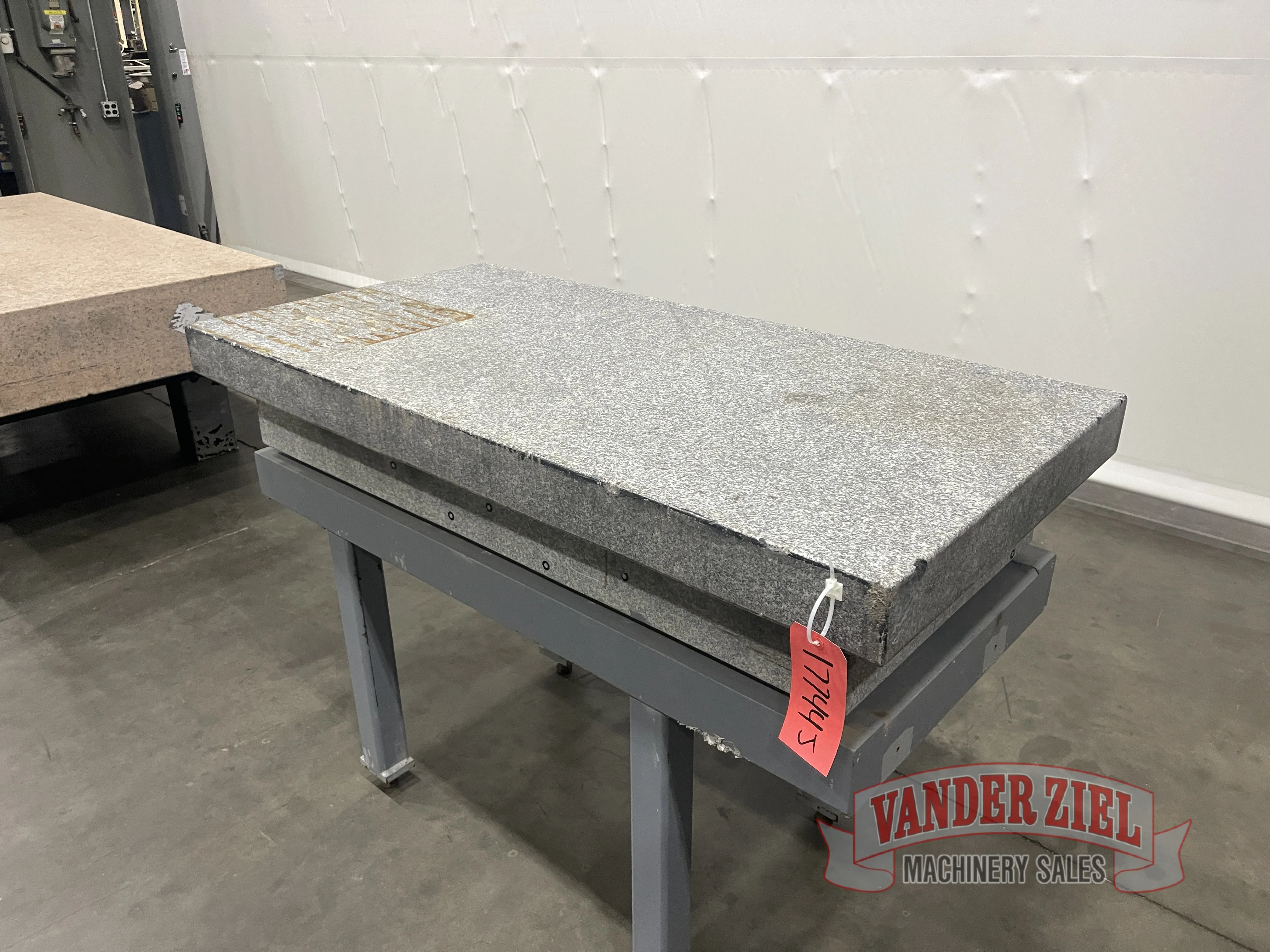 Starrett 3' x 4' x 6" Granite Surface Plate - Prefetch Image 47052