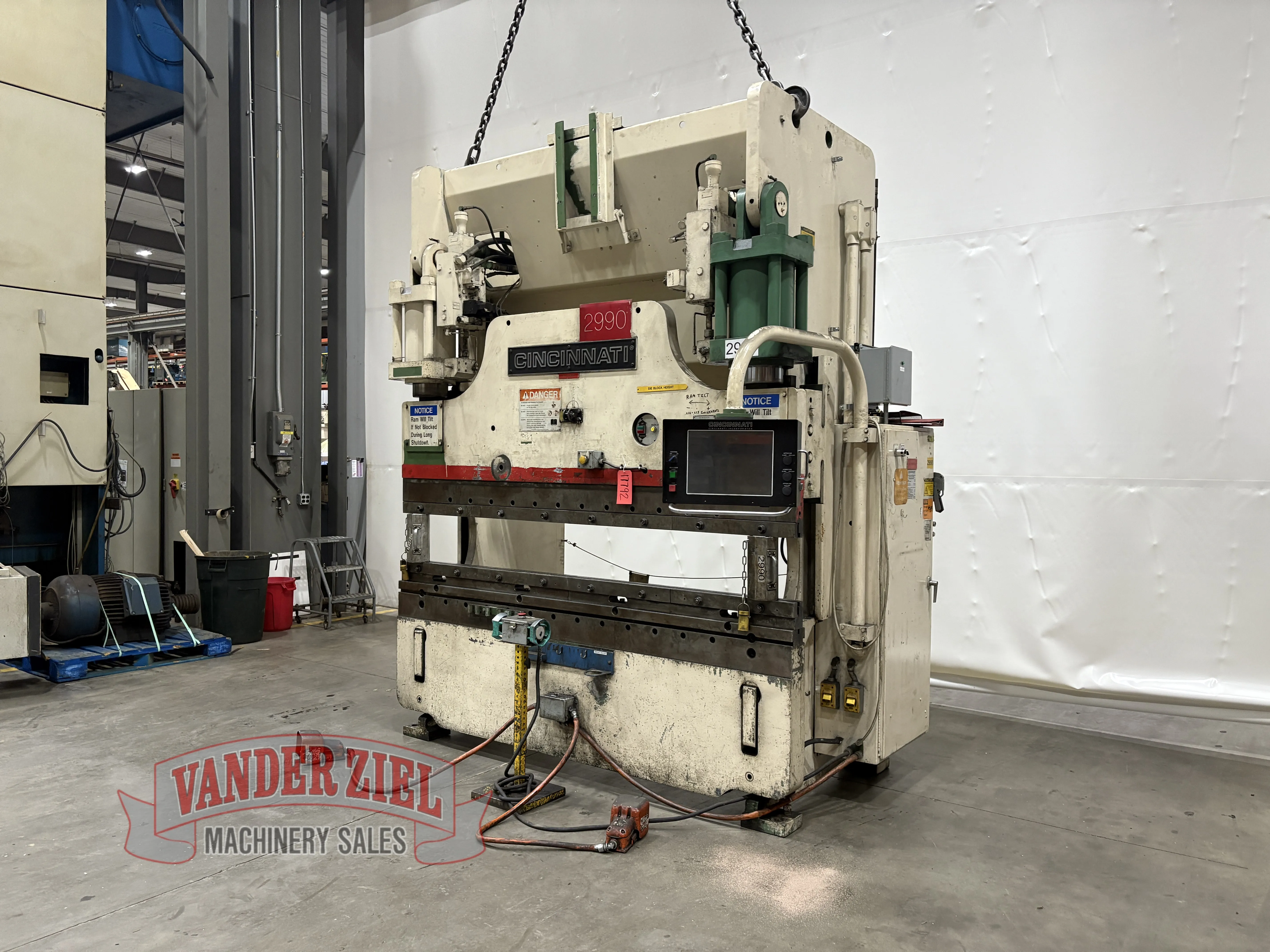 Cincinnati 8’ x 175 Ton Hydraulic Press Brake, Model 175 FMII x 6 - Prefetch Image 47266