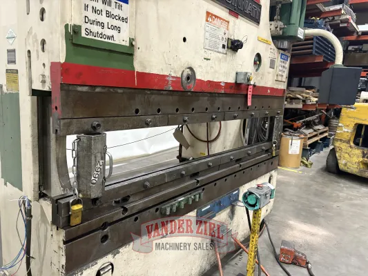 Cincinnati 8’ x 175 Ton Hydraulic Press Brake, Model 175 FMII x 6 - Gallery Thumbnail 4