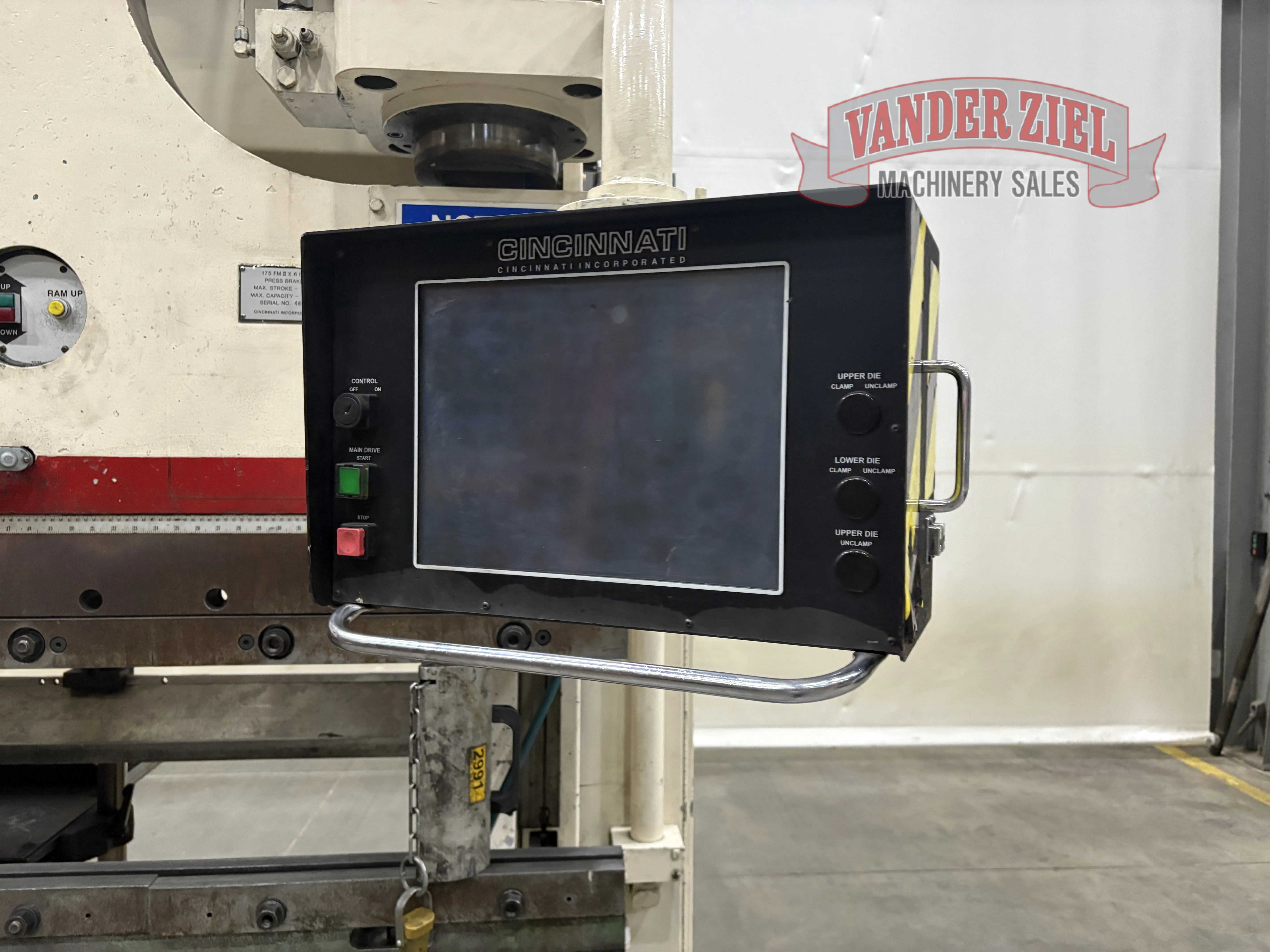 Cincinnati 8’ x 175 Ton Hydraulic Press Brake, Model 175 FMII x 6 - Prefetch Image 47276