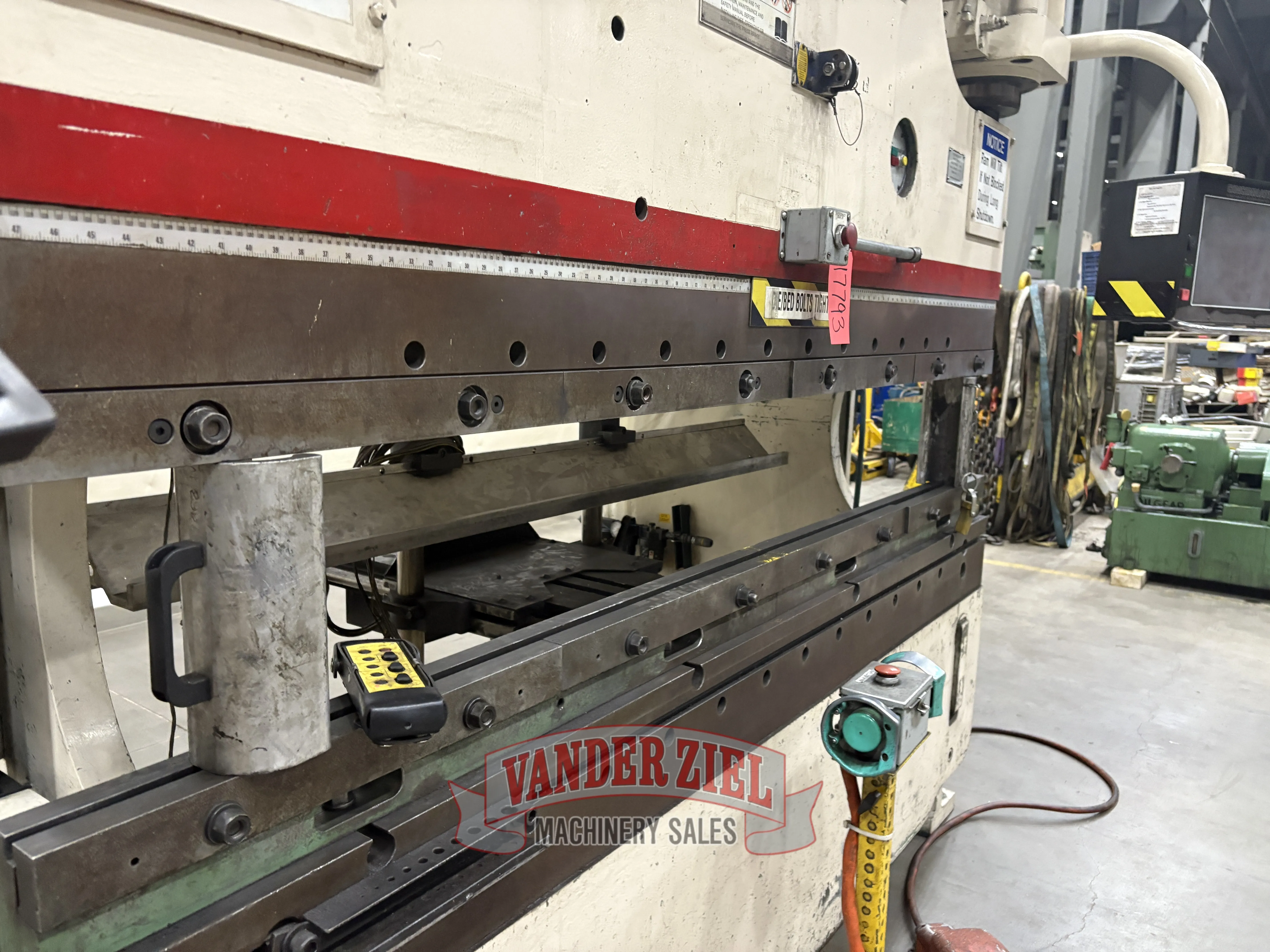 Cincinnati 8’ x 175 Ton Hydraulic Press Brake, Model 175 FMII x 6 - Prefetch Image 47279