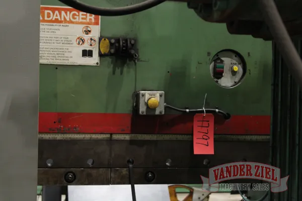 Cincinnati 8’ x 175 Ton Hydraulic Press Brake, Model 175 FMII x 6