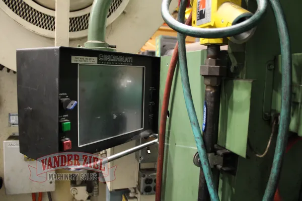 Cincinnati 8’ x 175 Ton Hydraulic Press Brake, Model 175 FMII x 6 - Gallery Thumbnail 2