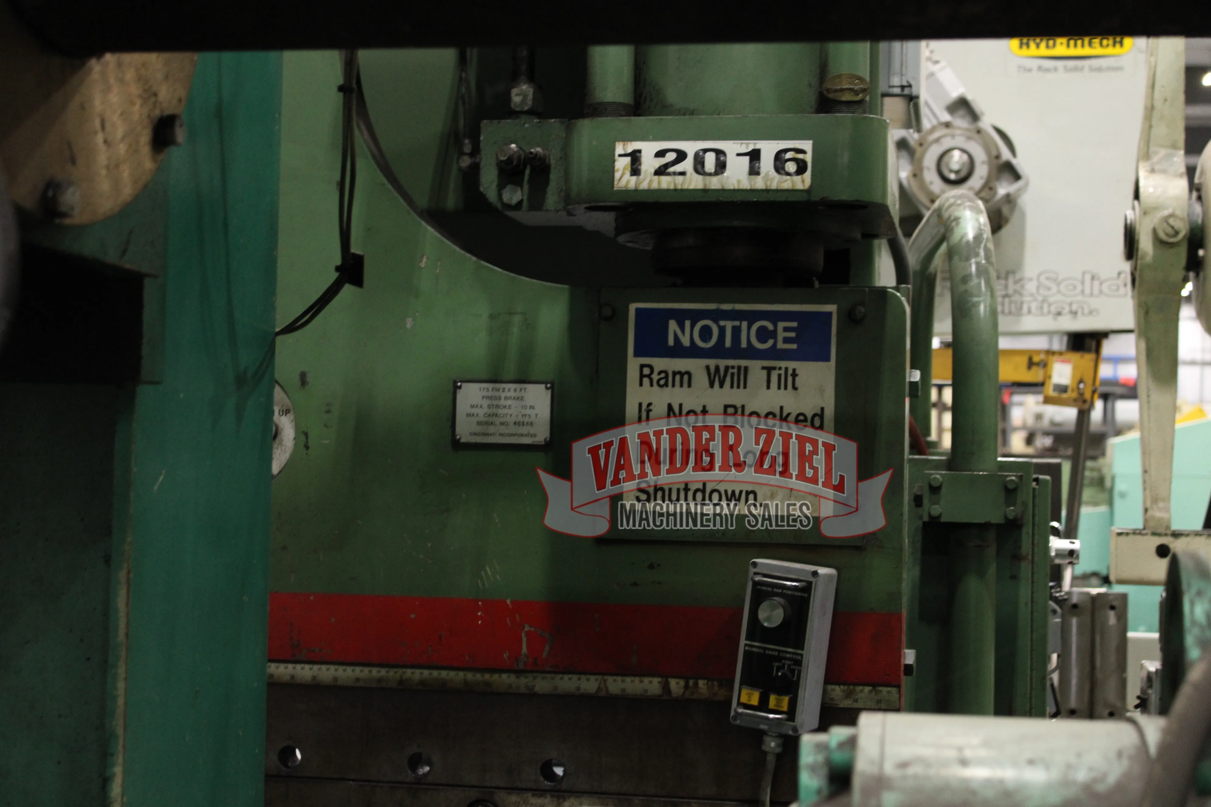 Cincinnati 8’ x 175 Ton Hydraulic Press Brake, Model 175 FMII x 6 - Prefetch Image 47318