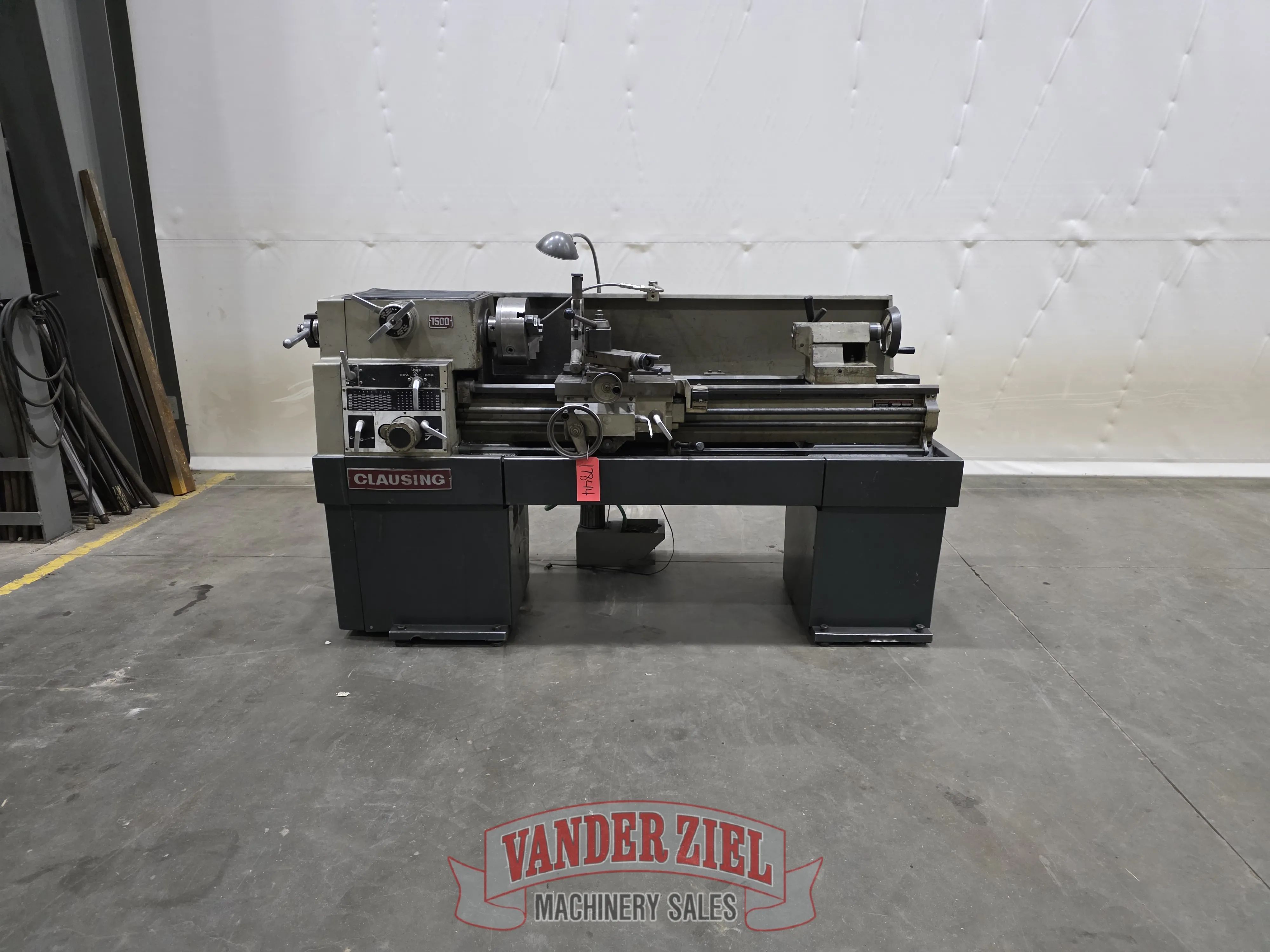 Clausing 1500 Lathe - Main Image 1
