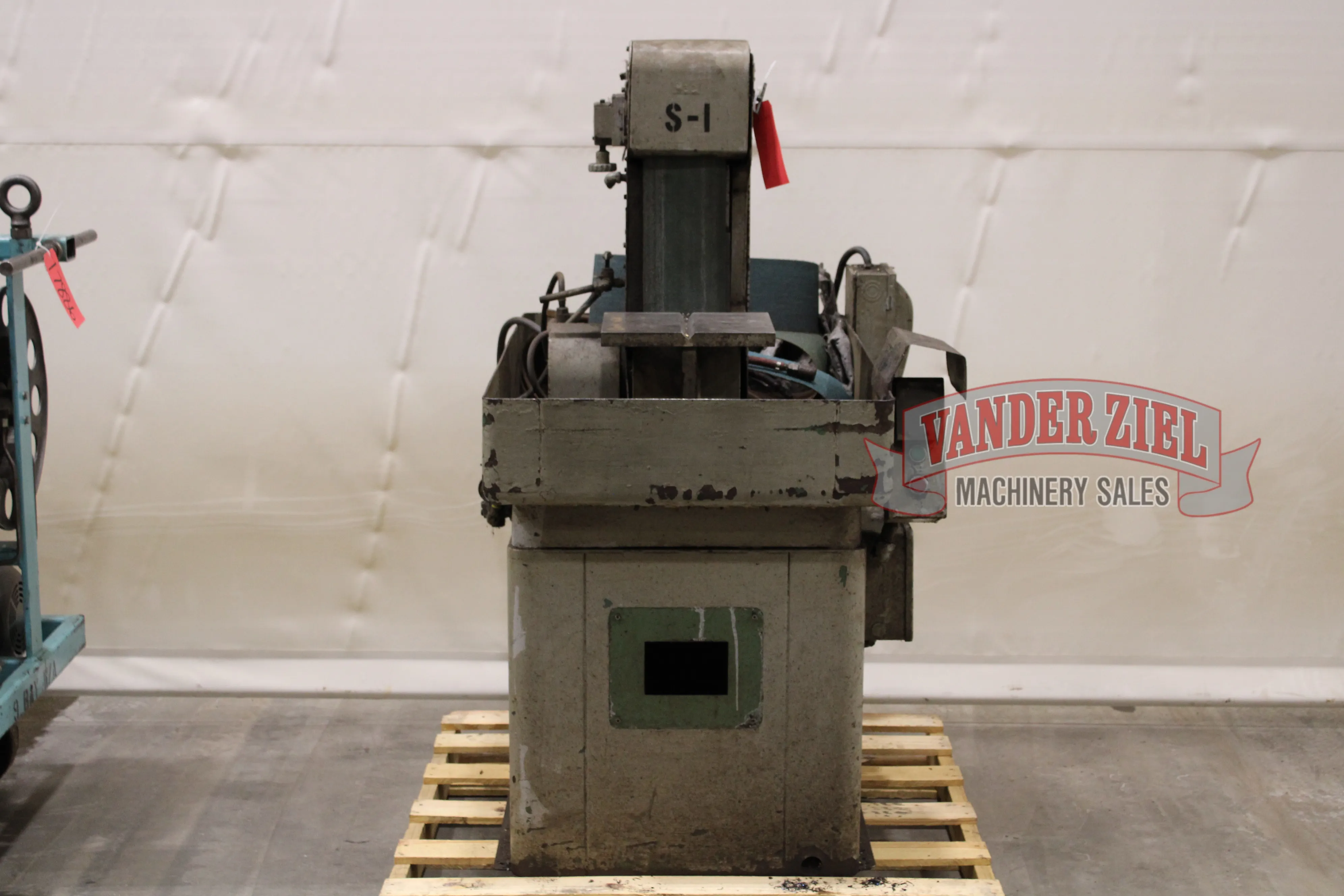 8" Heavy Duty Belt Sander - Main Image 1