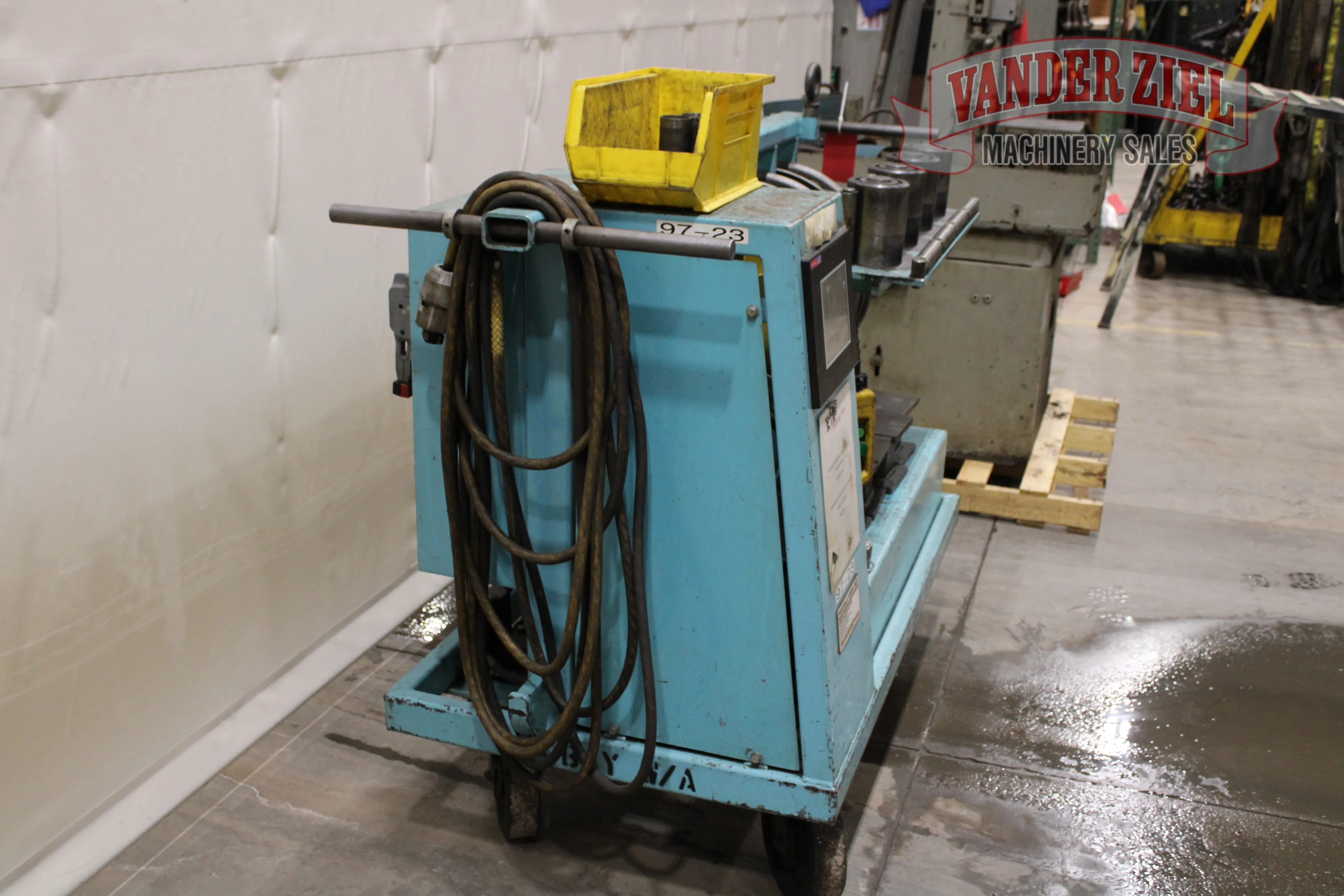 Modern 80,000 lbs. Hydraulic Die Separator - Prefetch Image 47757