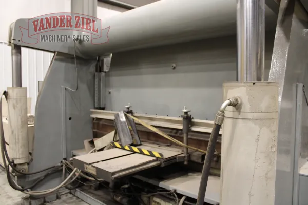 Accurpress 14' x 400 Ton Hydraulic Press Brake, Model 740012 - Gallery Thumbnail 4