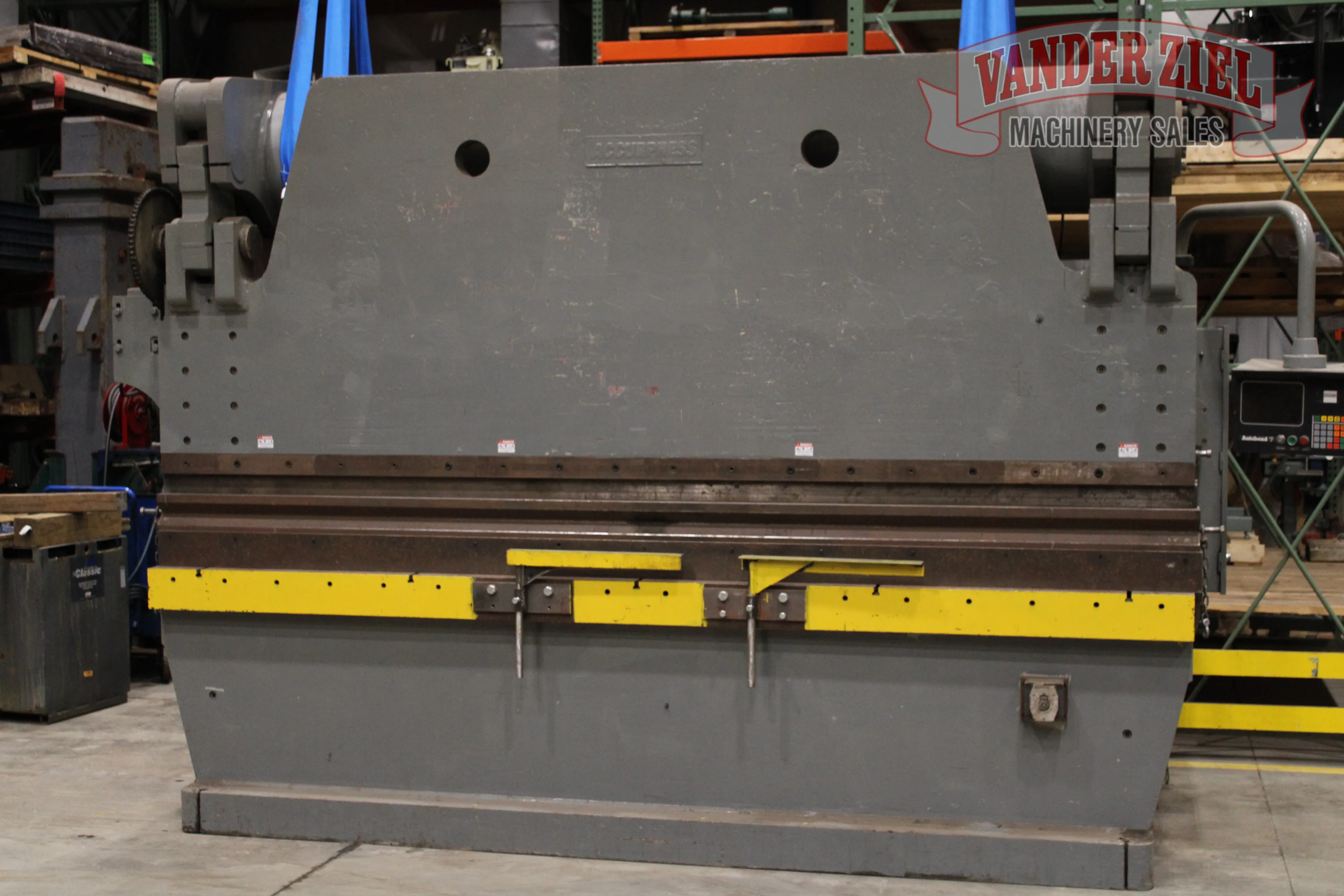 Accurpress 14' x 400 Ton Hydraulic Press Brake, Model 740012 - Prefetch Image 47840