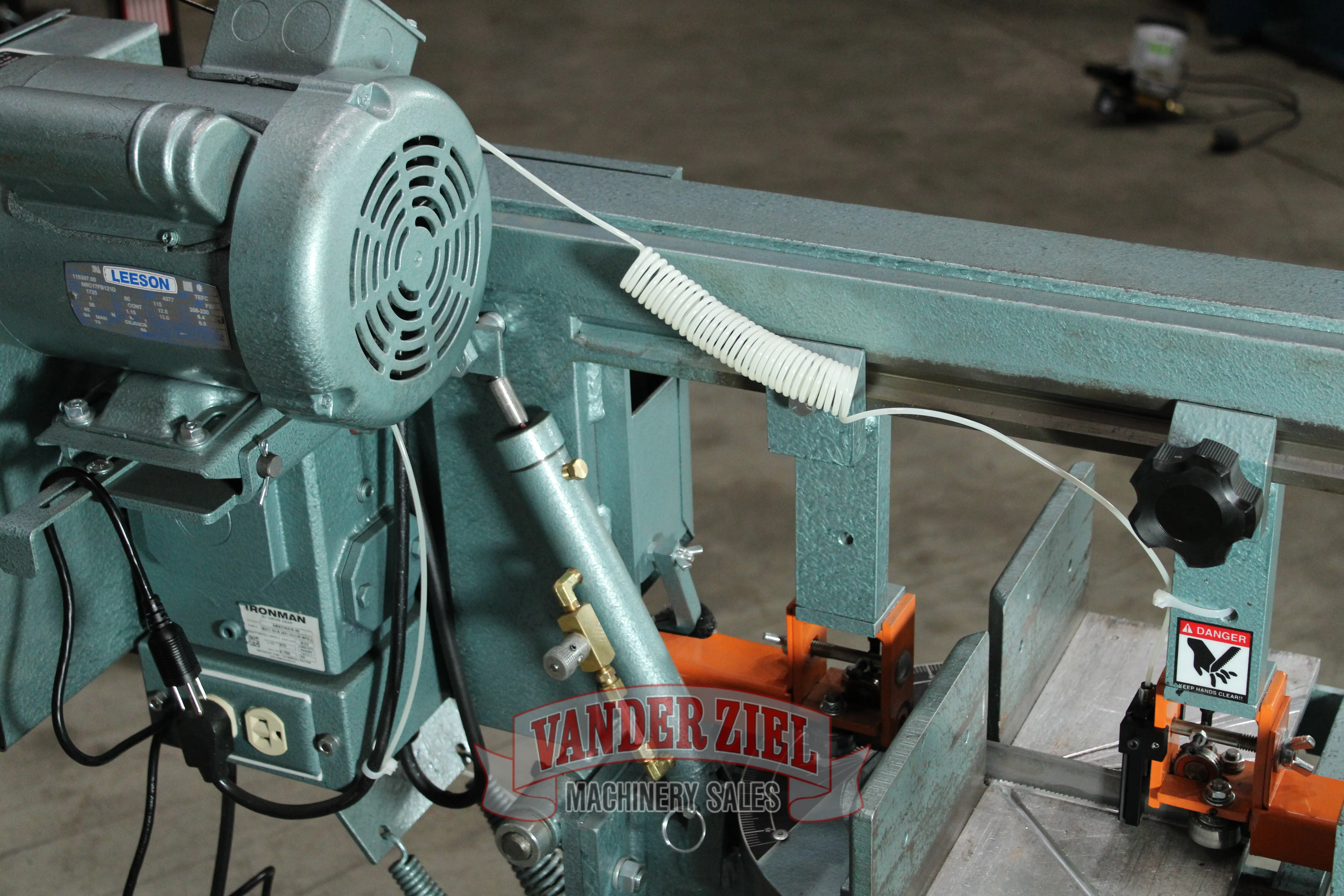 Uni-Max ST Bandsaw Lubrication System - Prefetch Image 48116