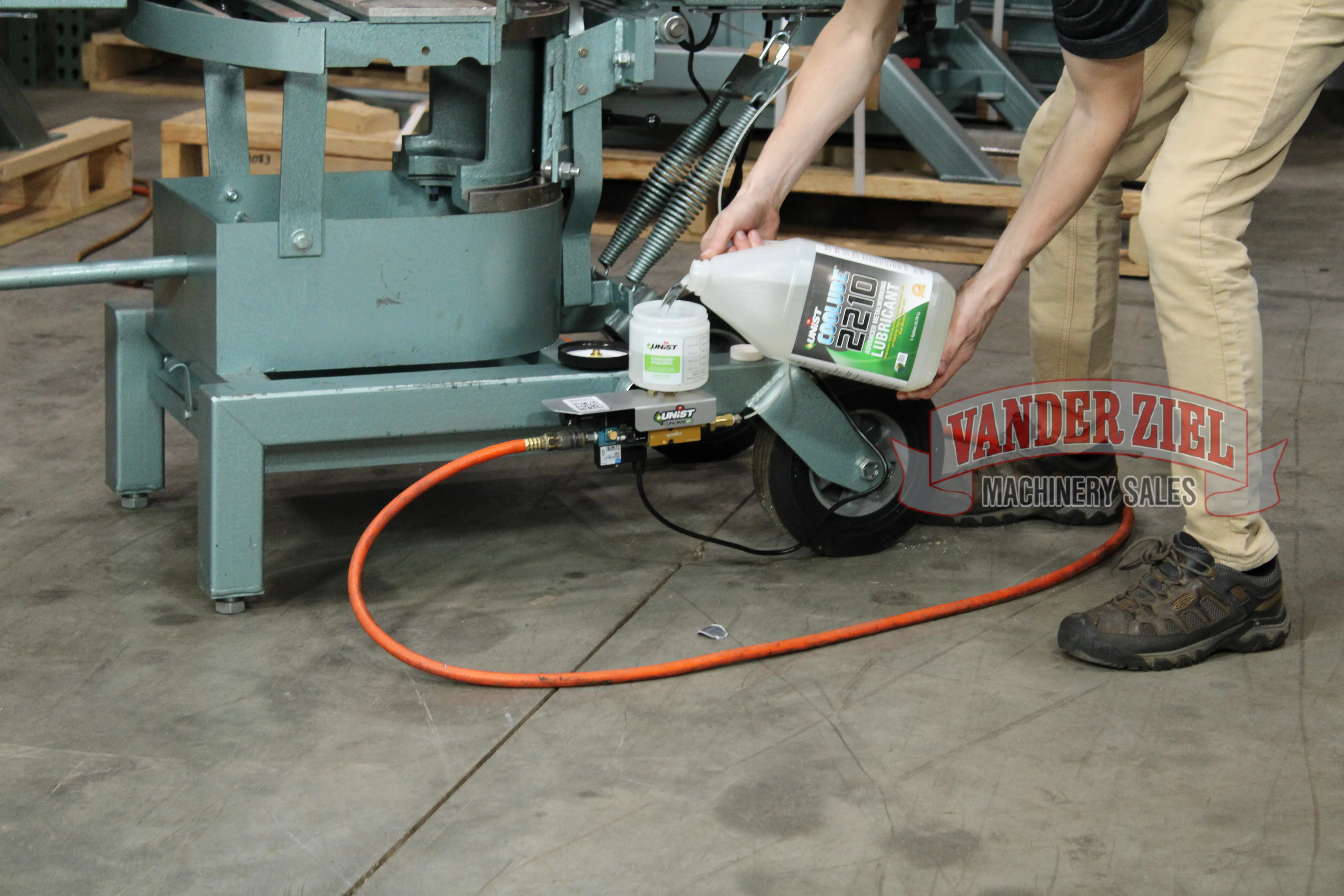 Uni-Max ST Bandsaw Lubrication System - Prefetch Image 48118