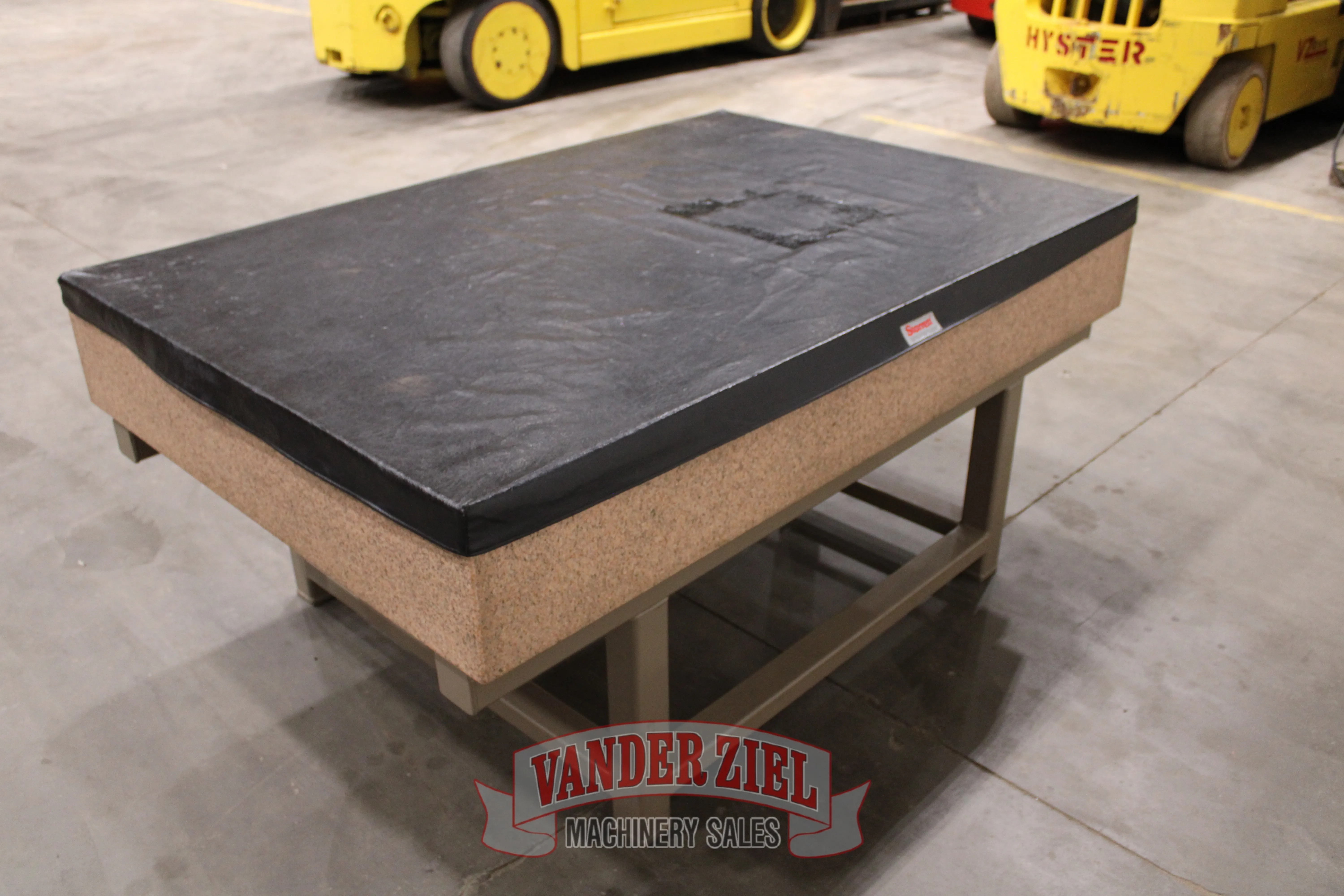 Starrett 4' x 6' x 8" Pink Grade A Granite Surface Plate - Prefetch Image 48121