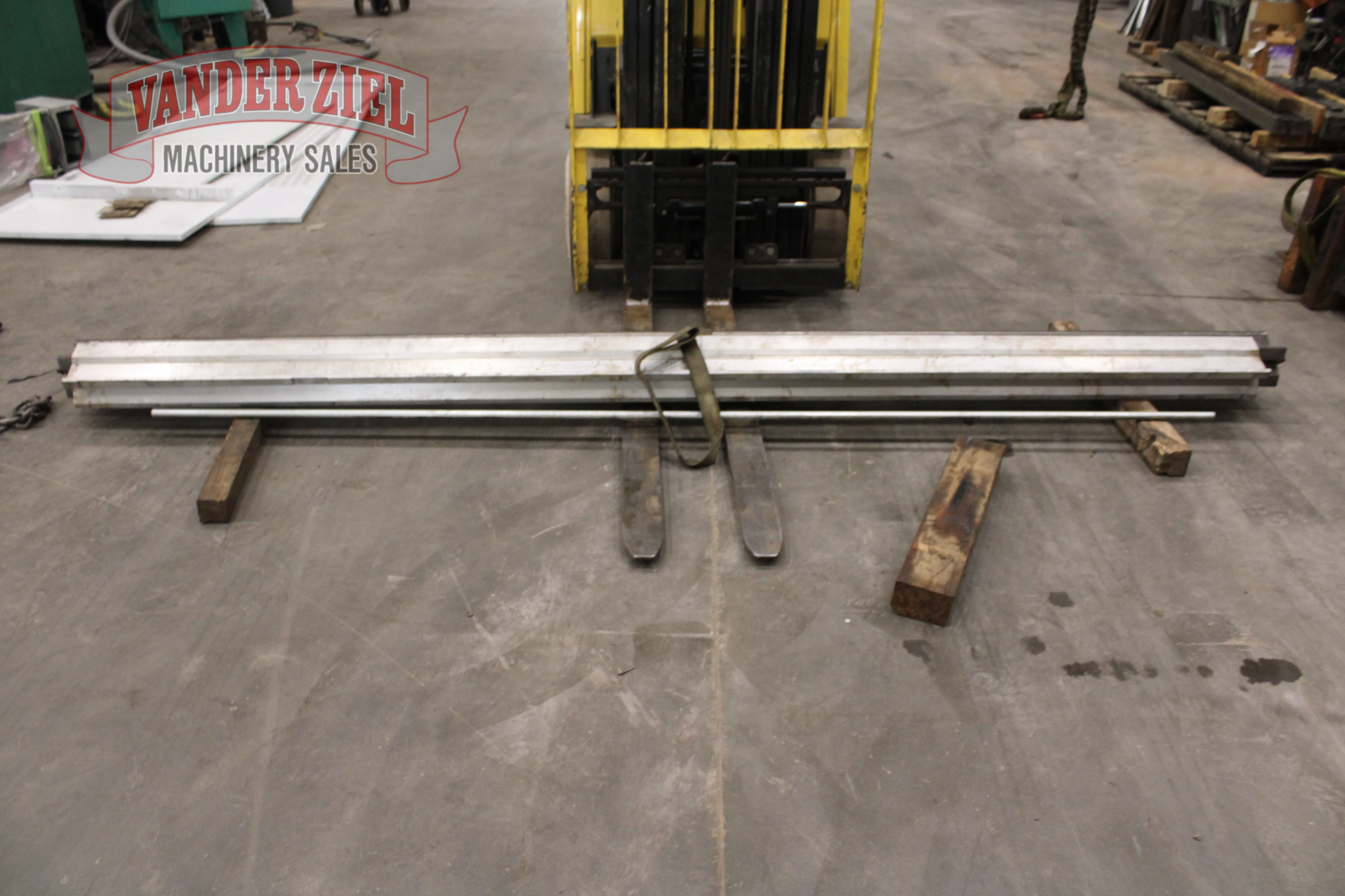 Cincinnati 14' x 350 Ton Hydraulic Press Brake - Prefetch Image 48421