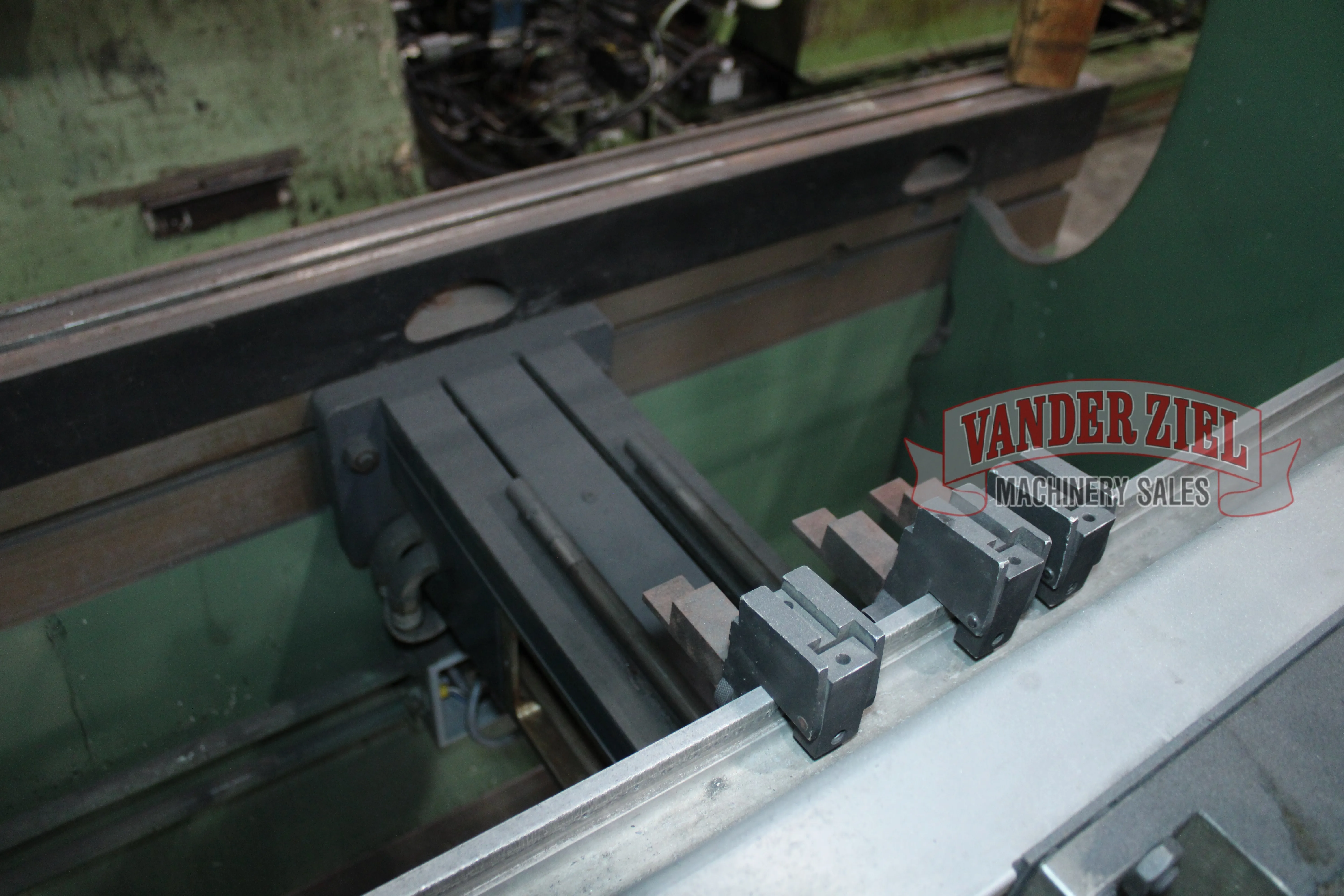 Cincinnati 6' x 60 Ton Press Brake, Model CBII 4 x 60 - Prefetch Image 48487