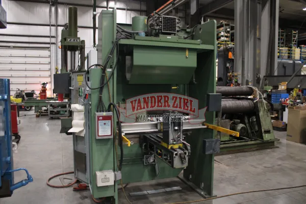 Cincinnati 6' x 60 Ton Press Brake, Model CBII 4 x 60 - Gallery Thumbnail 8