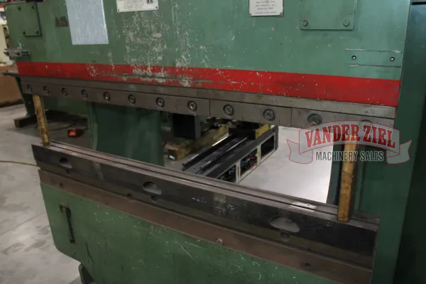 Cincinnati 6' x 60 Ton Press Brake, Model CBII 4 x 60 - Gallery Thumbnail 13