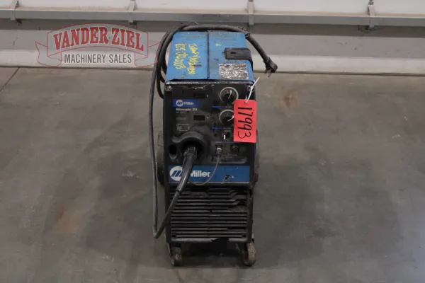Miller Millermatic 251 Wire Welder - Gallery Thumbnail 3