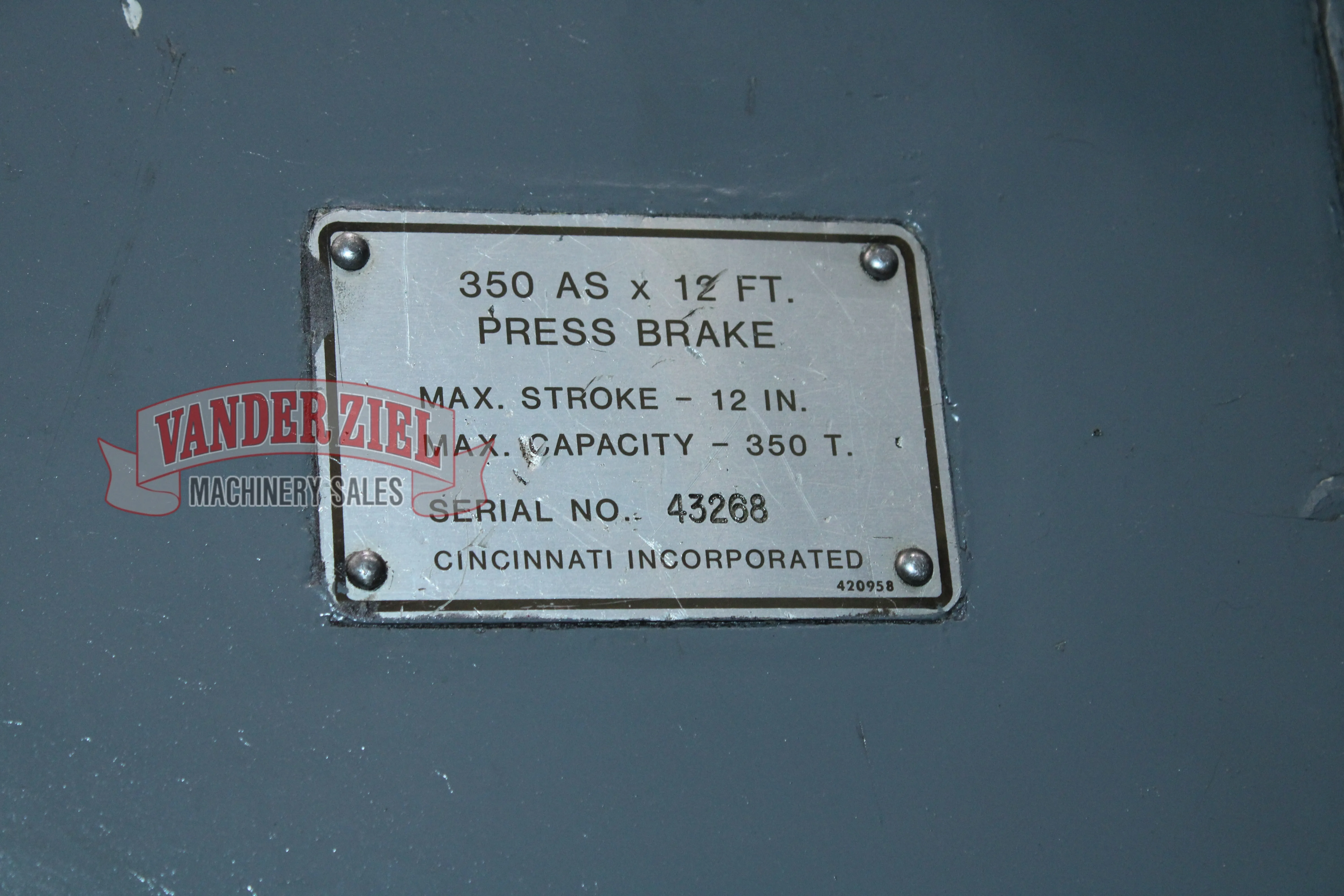 Cincinnati 14' x 350 Ton Hydraulic Press Brake - Prefetch Image 48741