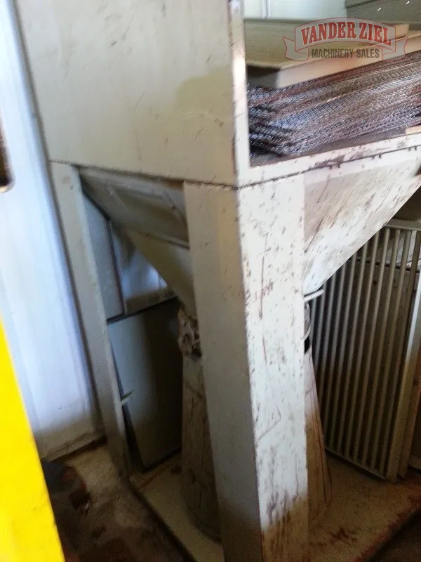 DCE Vokes Dust Collector, 10 HP, 3 phase, 8 positions, 2 cu ft - Prefetch Image 695