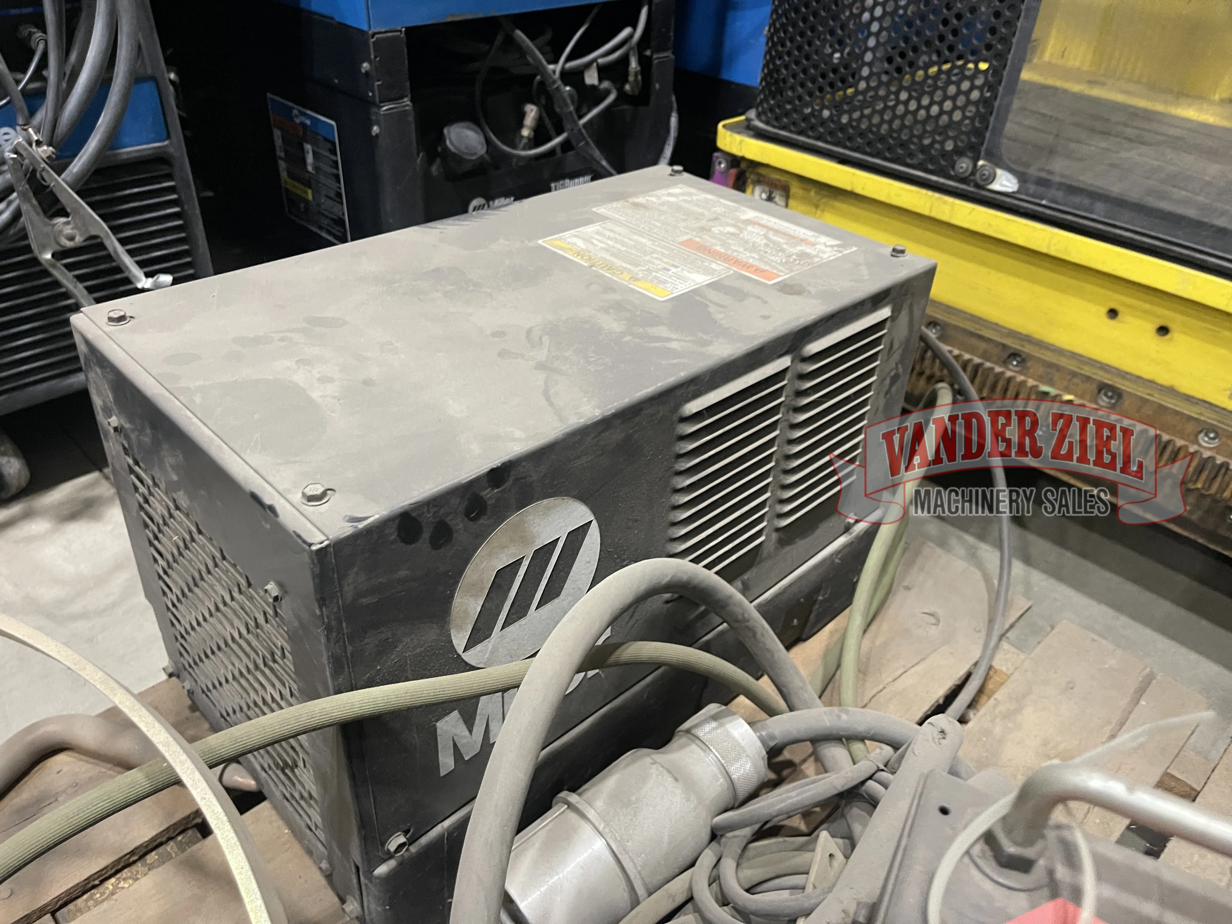 Miller 20 kVA Spot Welder, Model PSW2020ATT - Prefetch Image 8733