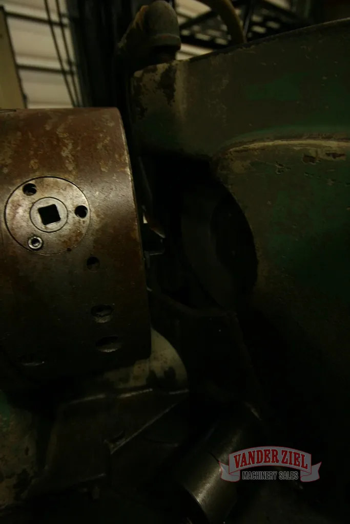 Oliver Model 600 Tool Grinder with Auto Feed, 9" Chuck - Prefetch Image 9319