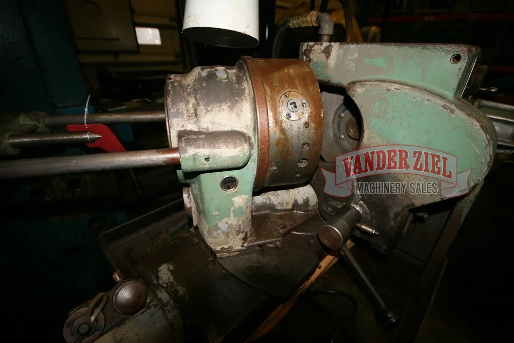 Oliver Model 600 Tool Grinder with Auto Feed, 9" Chuck - Prefetch Image 9320